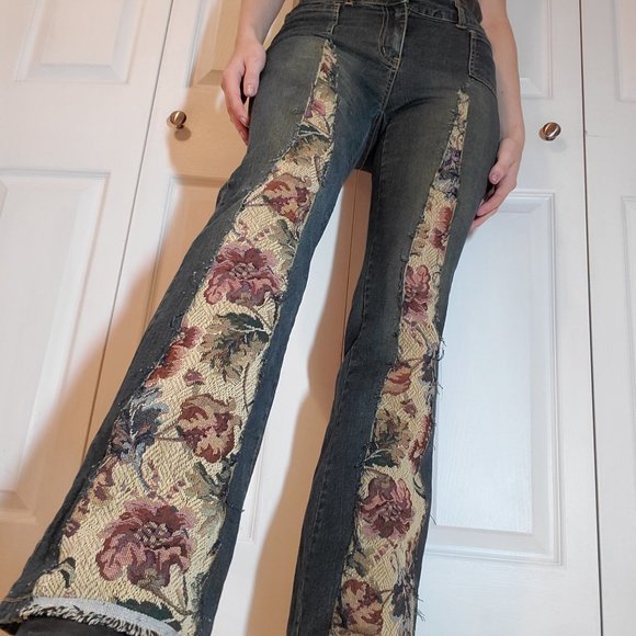 Capucino Denim - Tapestry vintage dark wash flared high waisted jeans 28 x 33 / high rise pants